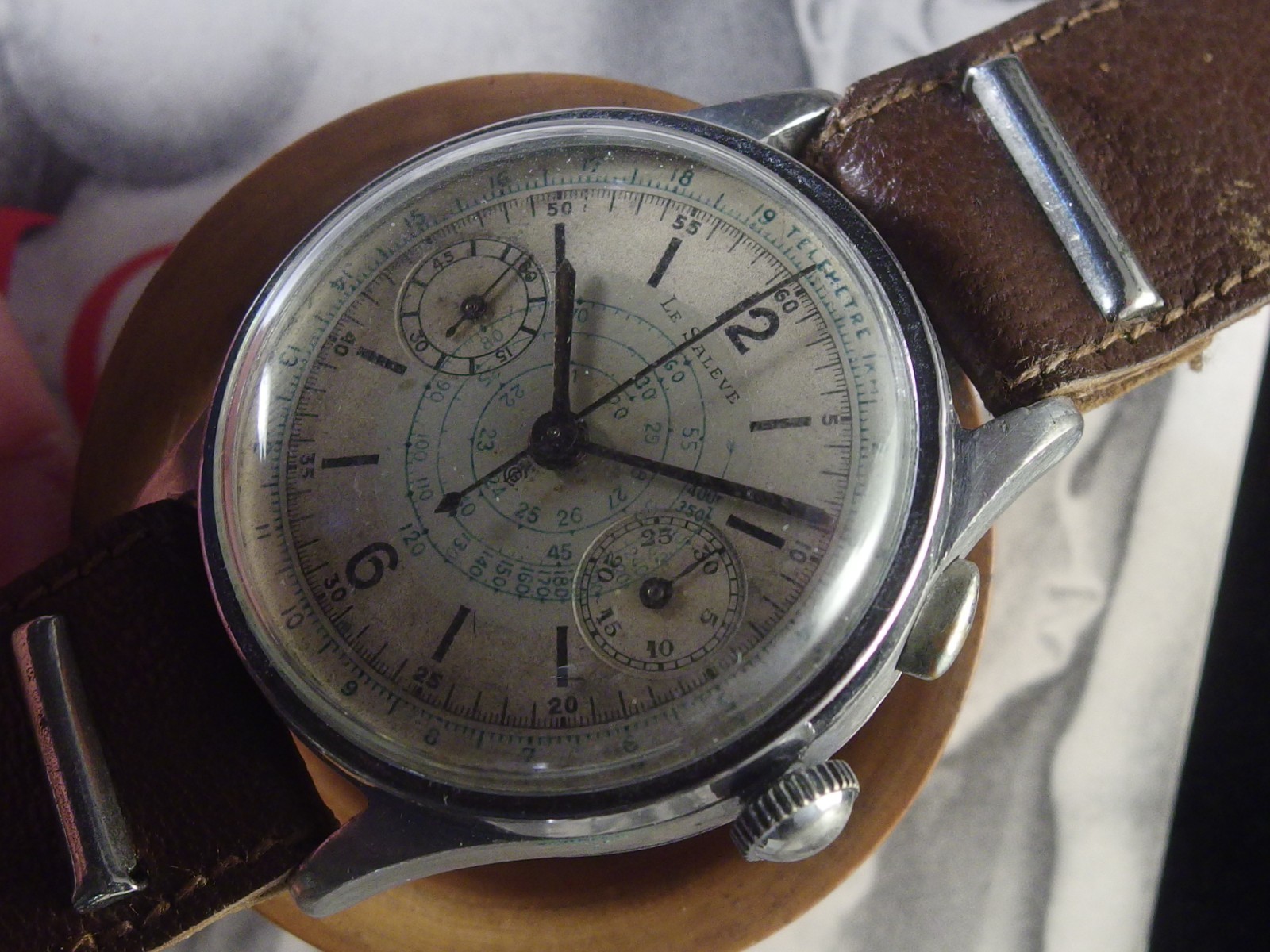 4287 VINTAGE VALJOUX GHT MONOPUSHER CHRONOGRAPH SIGNED LA SALEVE, 1930’ies