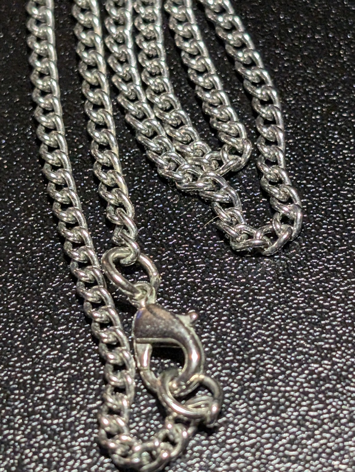 Vintage Art Deco Geometric Chevron Pendant Necklace Silver Tone Black Onyx Style