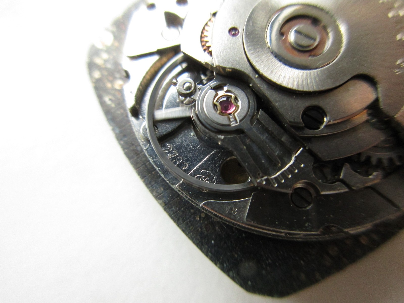 ETA cal. 2783 Swiss automatic watch movement – 25 jewels – date at 3 – running