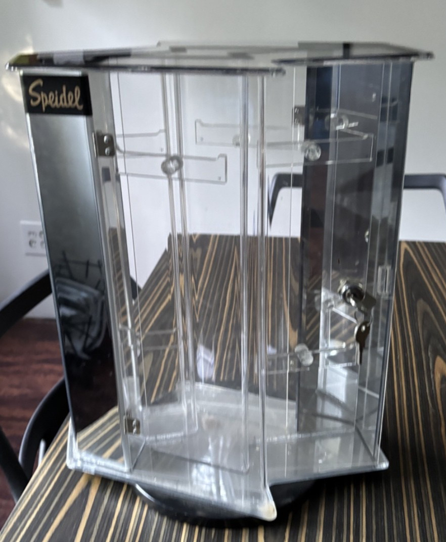 Vintage Speidel Rotating Acrylic Counter Top Jewelry Display Case 16″ High