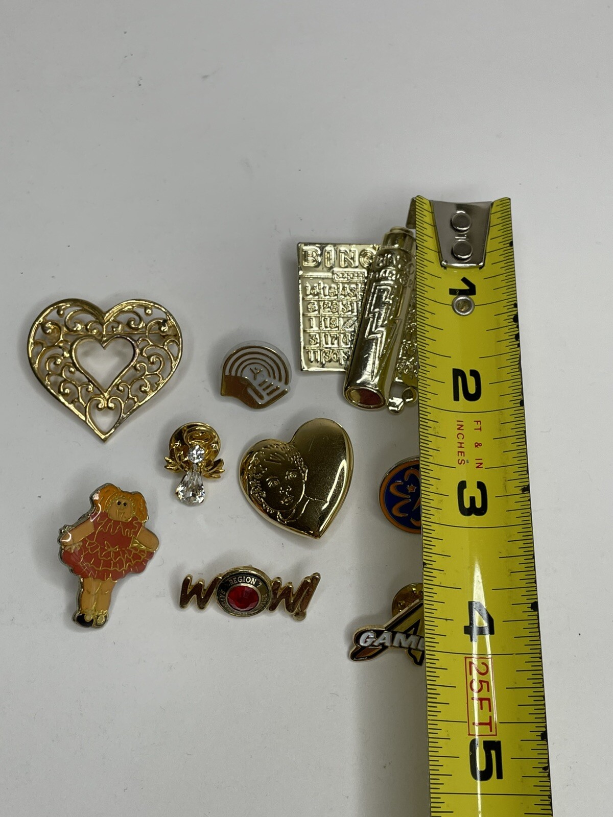 VTG 9 Brooch Pin Lot AJC Bingo Lover Card, Cabbage Patch Doll, Hearts, Angels+
