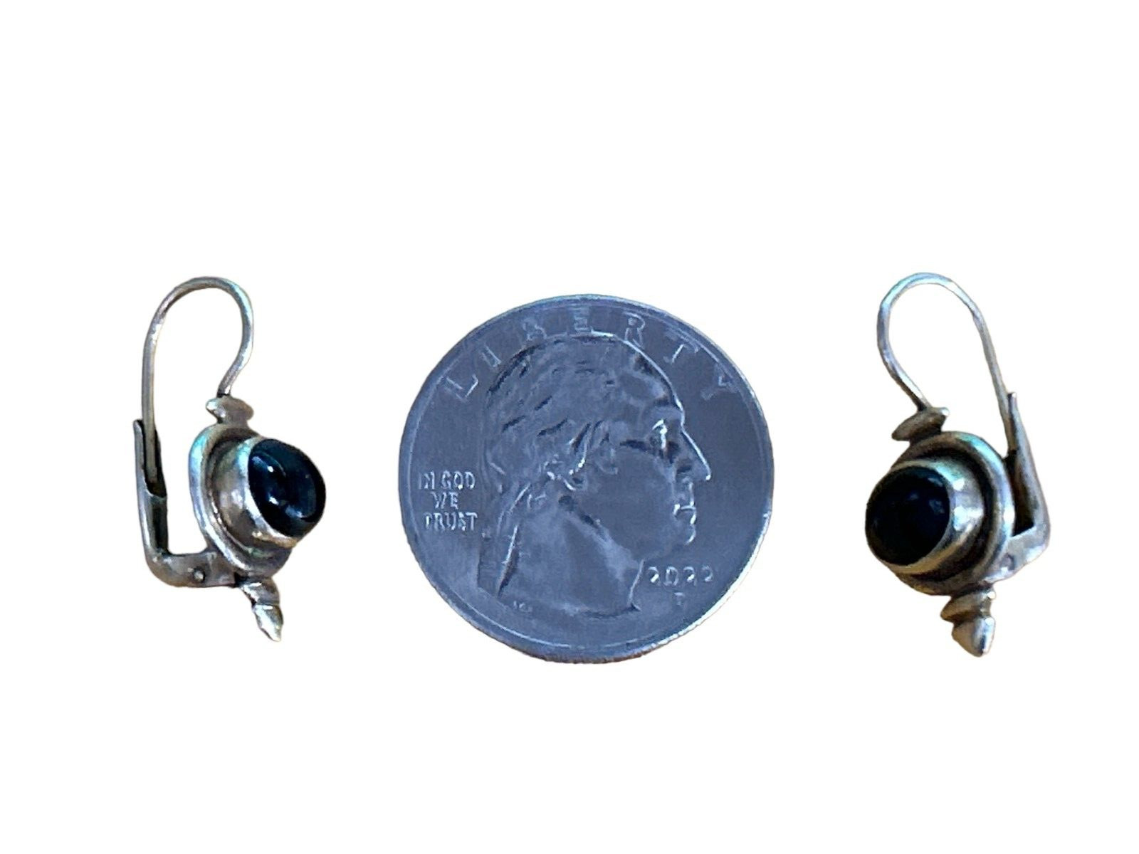 Vintage Onyx Oval shape sterling gold plated dangle earrings leveback