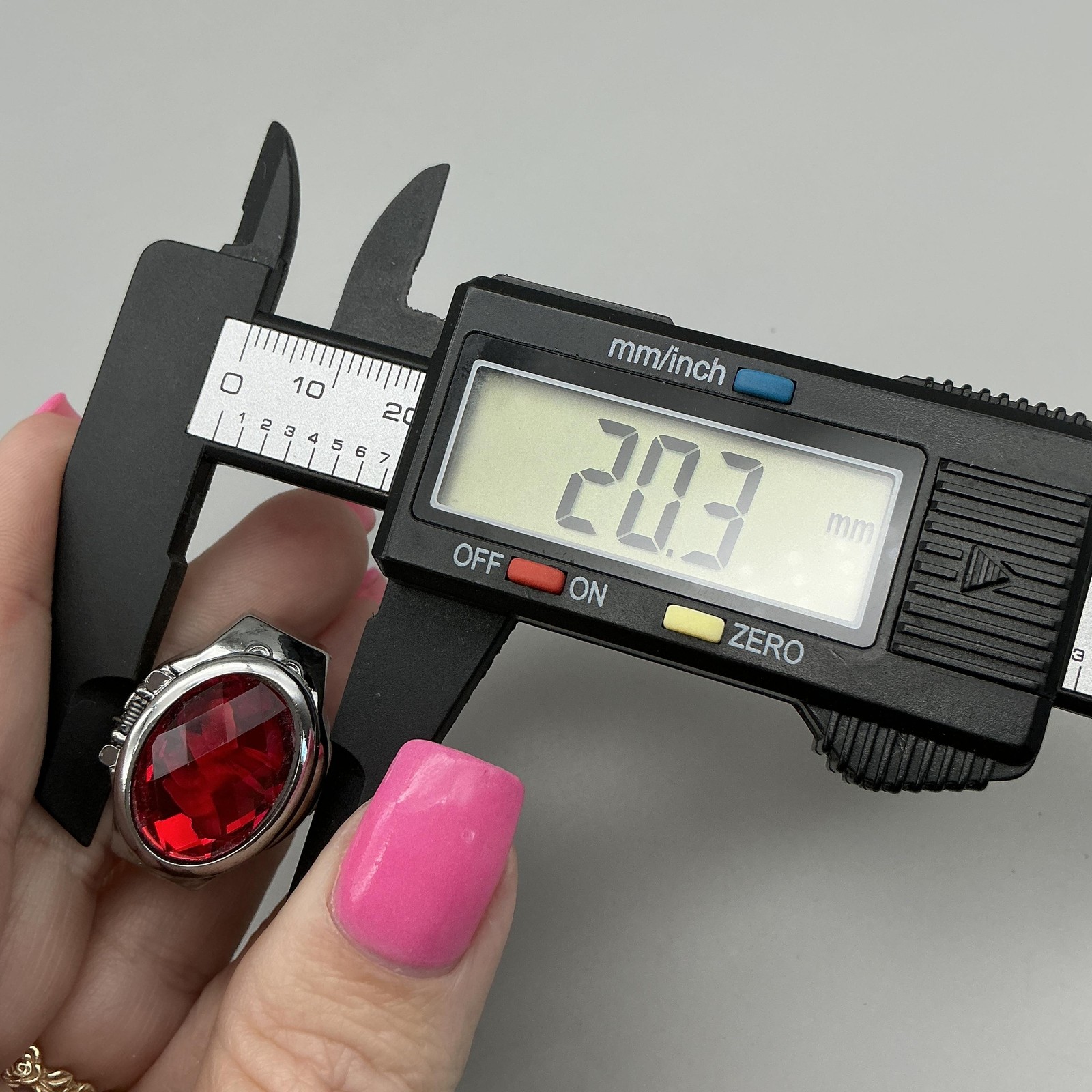 Bozhi Ring Watch Womens 20mm Hidden Dial Red Crystal Floral New Battery