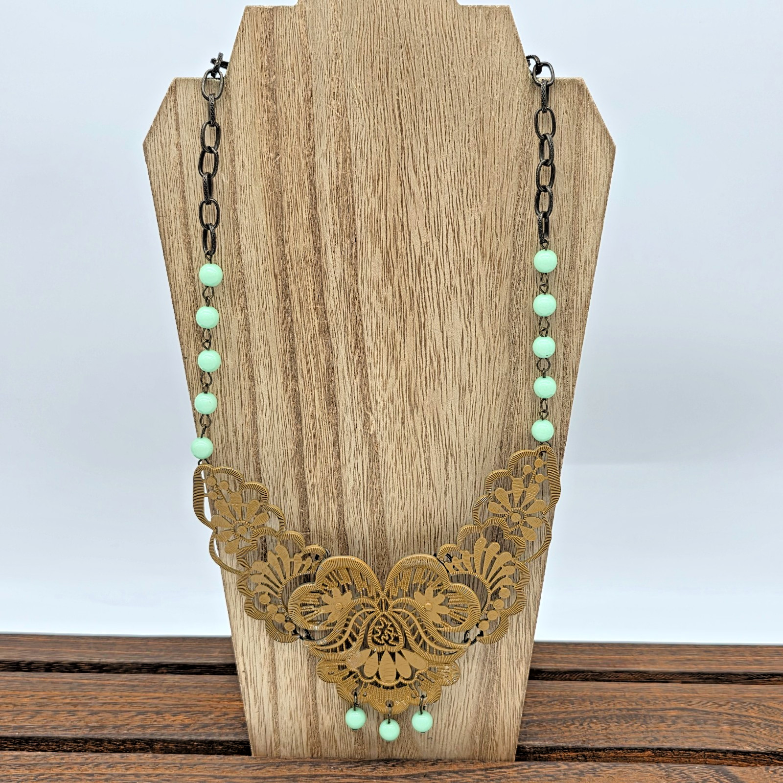 Plunder MAIZIE Bib Necklace Mustard Yellow Floral Lace Mint Green Beads 22”