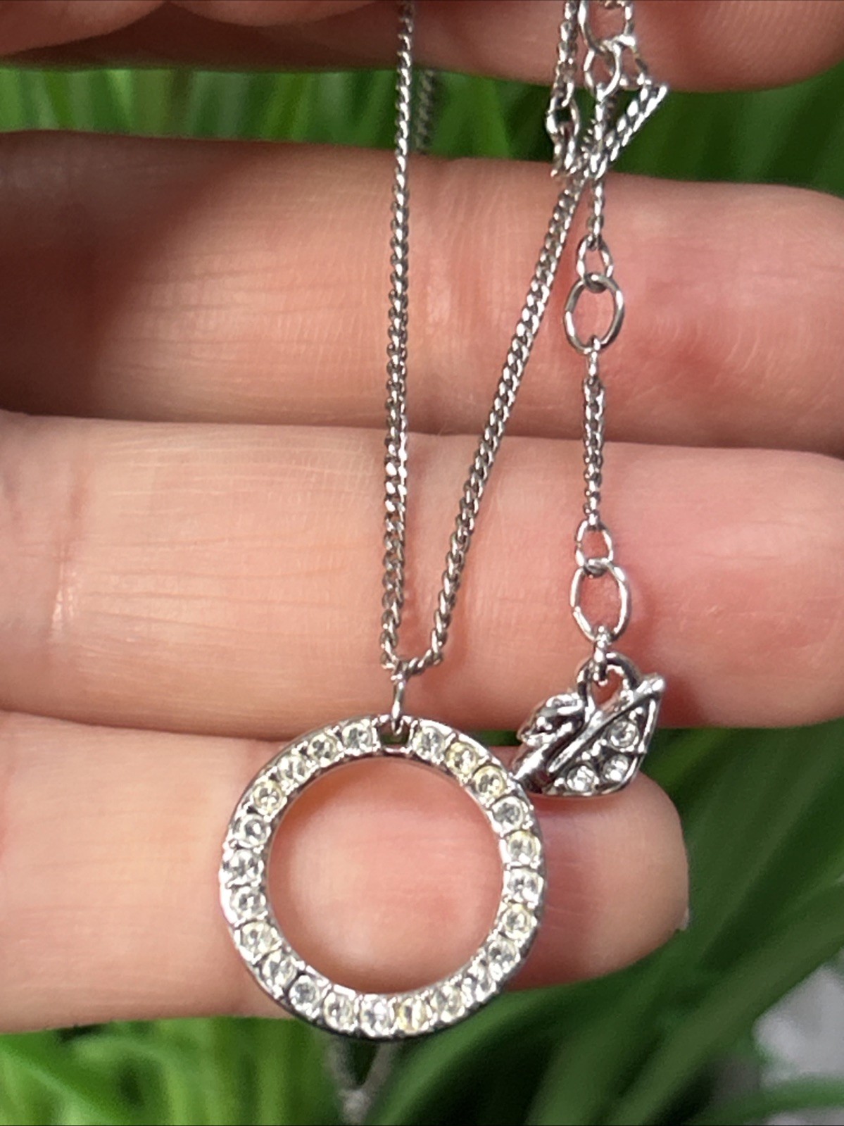 Swarovski Pave Rhinestone Infinity Circle Round Pendant Necklace 15” Signed