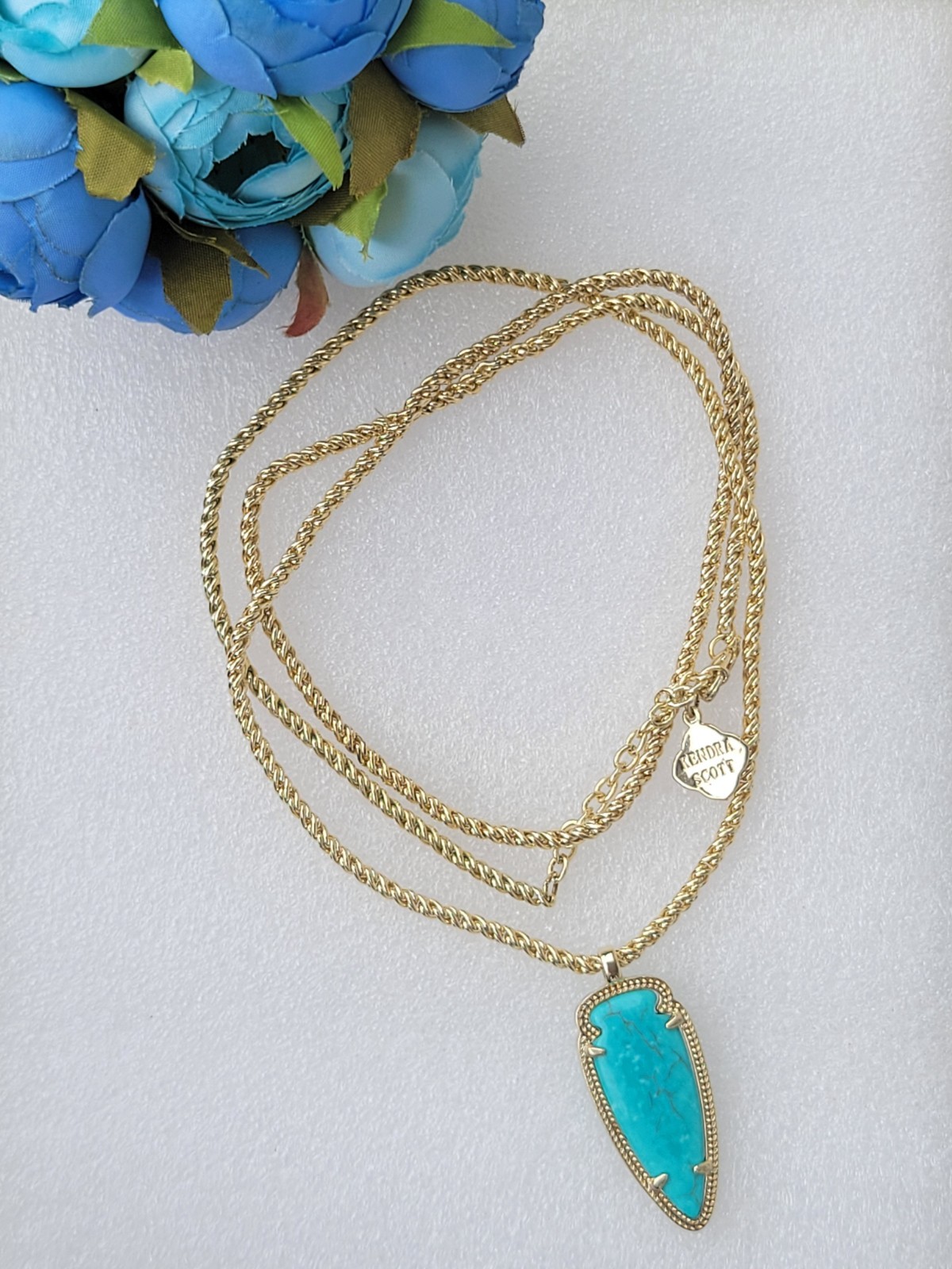 Vinatge Kendra Scott Shaylee Pendant Arrow Gold Necklace Rare Turquoise blue