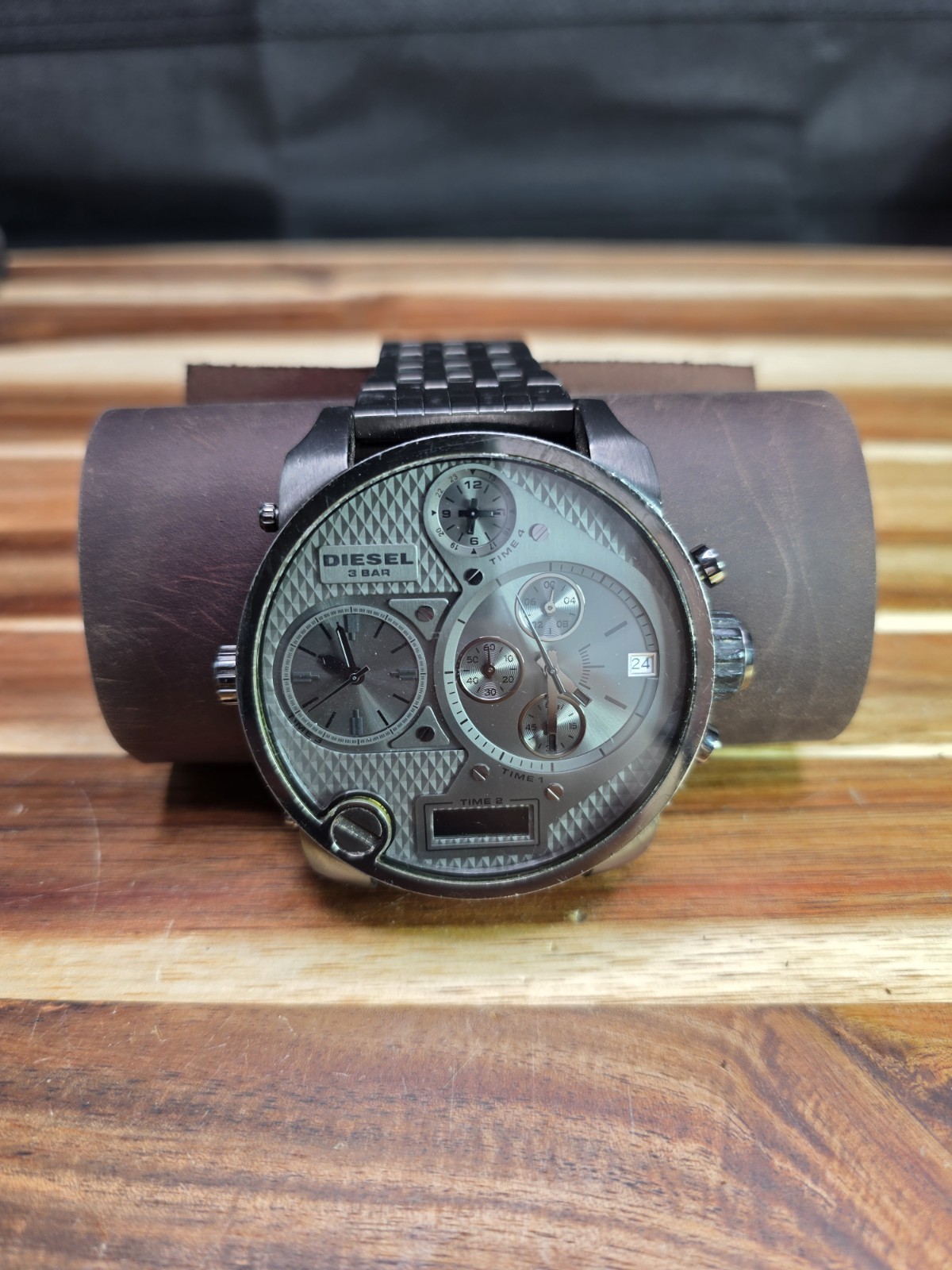 Diesel Mr Daddy Oversized Chronograph Watch DZ7247 3 Bar Gun Metal Read