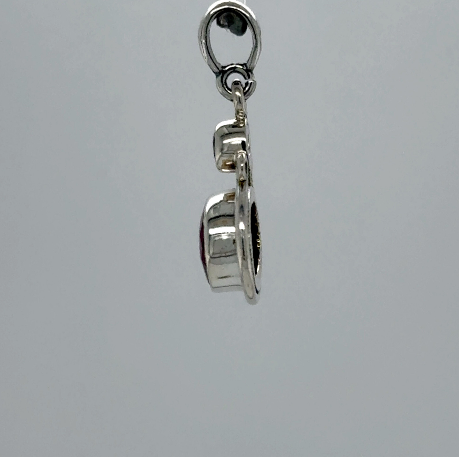 925 Sterling Silver – Oval Red Ruby & Garnet Pendant / Pendentif Rubis en argent