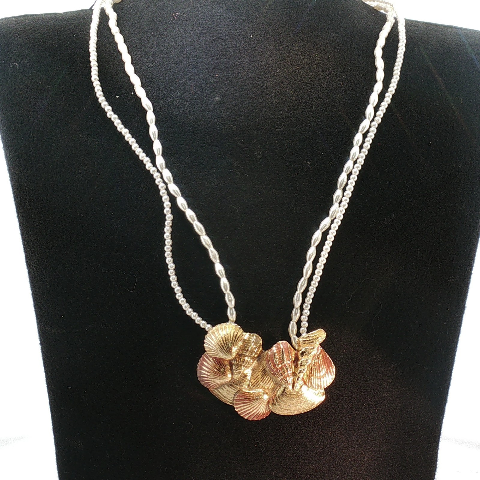 Vintage Pearl Necklace Gold Shell Pendants Ocean Motif Statement Jewelry