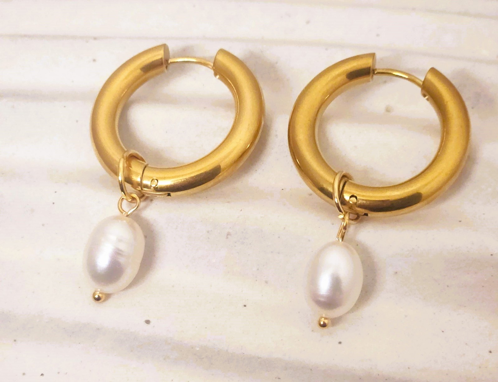 Faux Freshwater Style Pearl 18K Gold Plated PVD Coated Huggie Earring