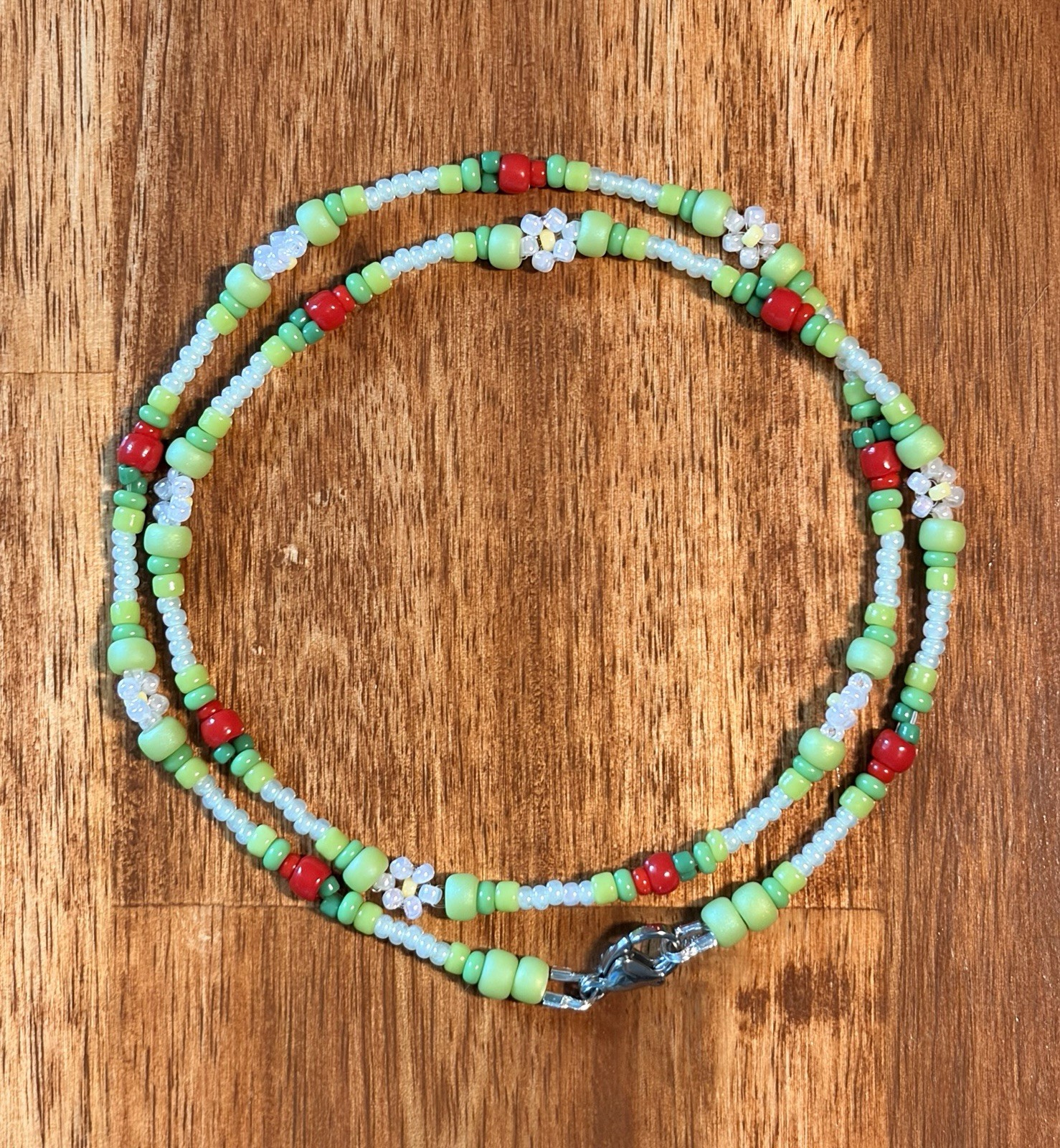 🍓Handmade Strawberry Pasture Glass Seed Bead Necklace 17.5” Stainless Steel🌿