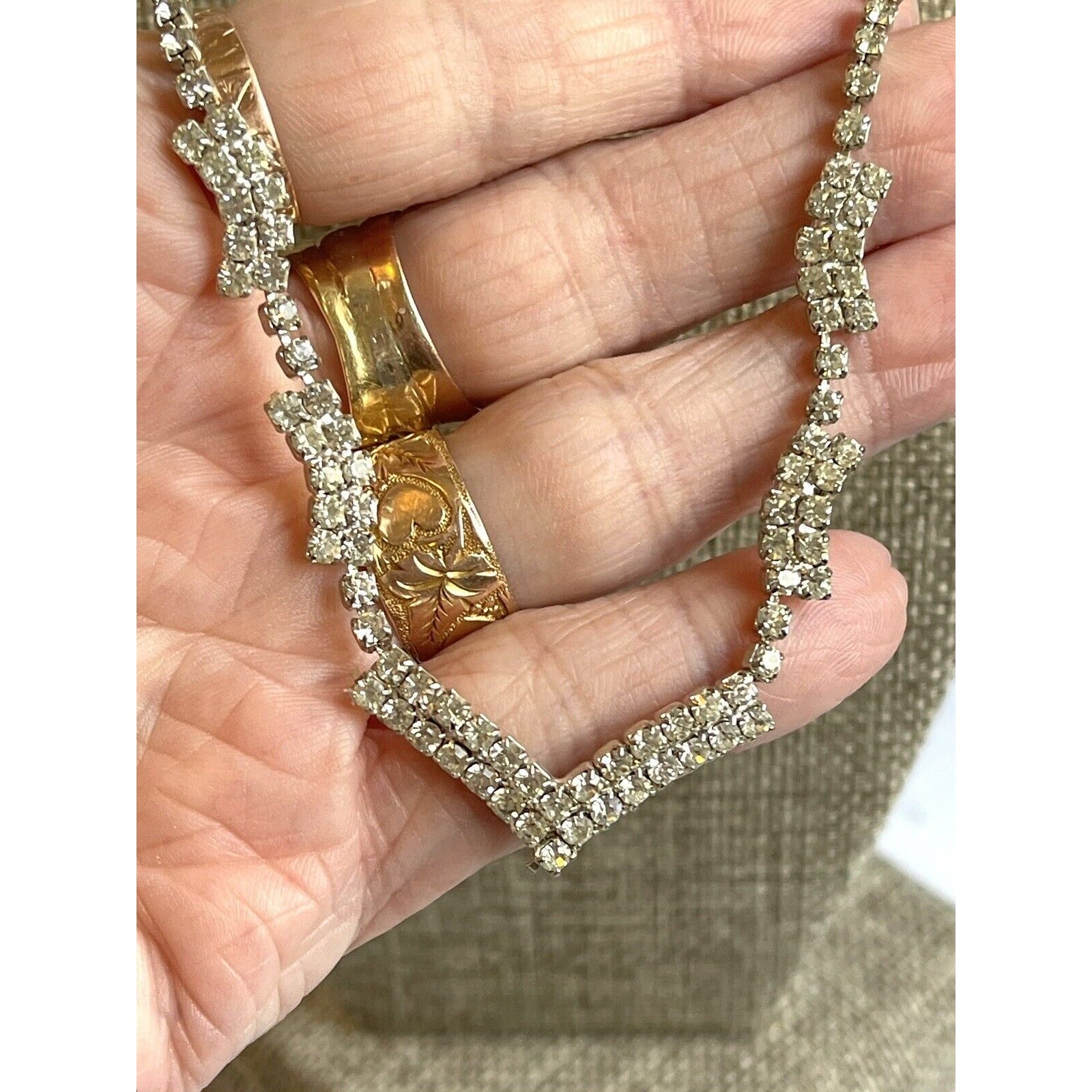Vintage Chevron Rhinestone Silver Tone Necklace Blingy Choker Fold-Over Clasp