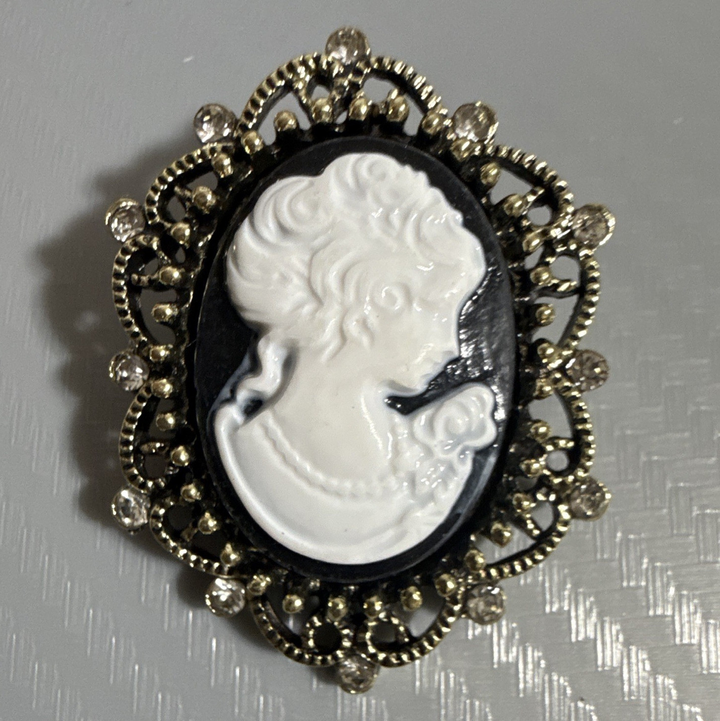 Faux Oval Cameo Portrait Brooch Pin Gold Tone Black/White w Rhinestones