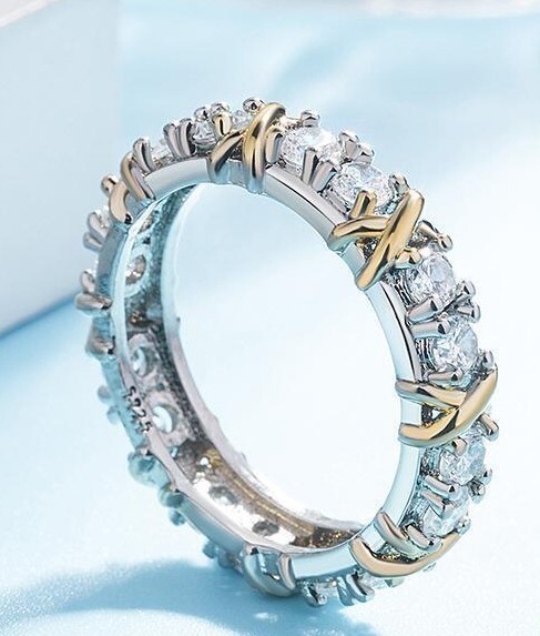 Classic Luxury 925 Sterling Silver Ring with Zircon Crystal Ring for Woman Gift