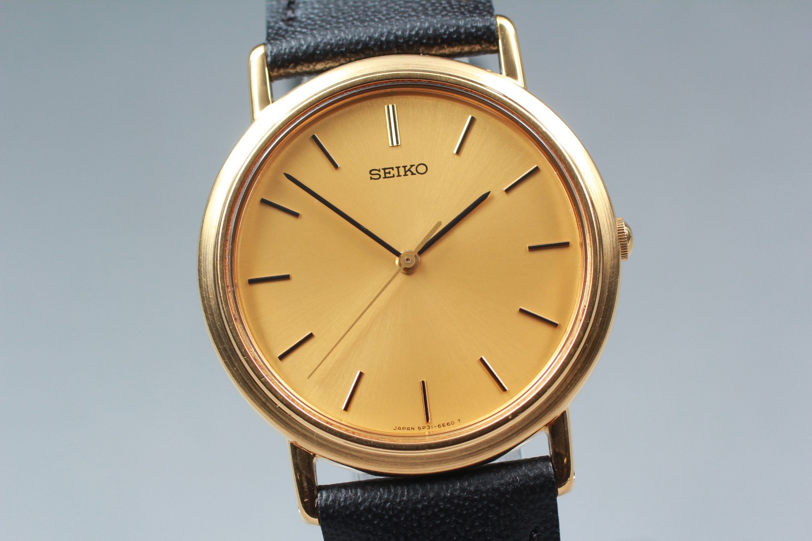 Vtg 1990 N MINT Seiko Chariot 5P31-6C90 Quartz Gold Round Mens Watch From JAPAN