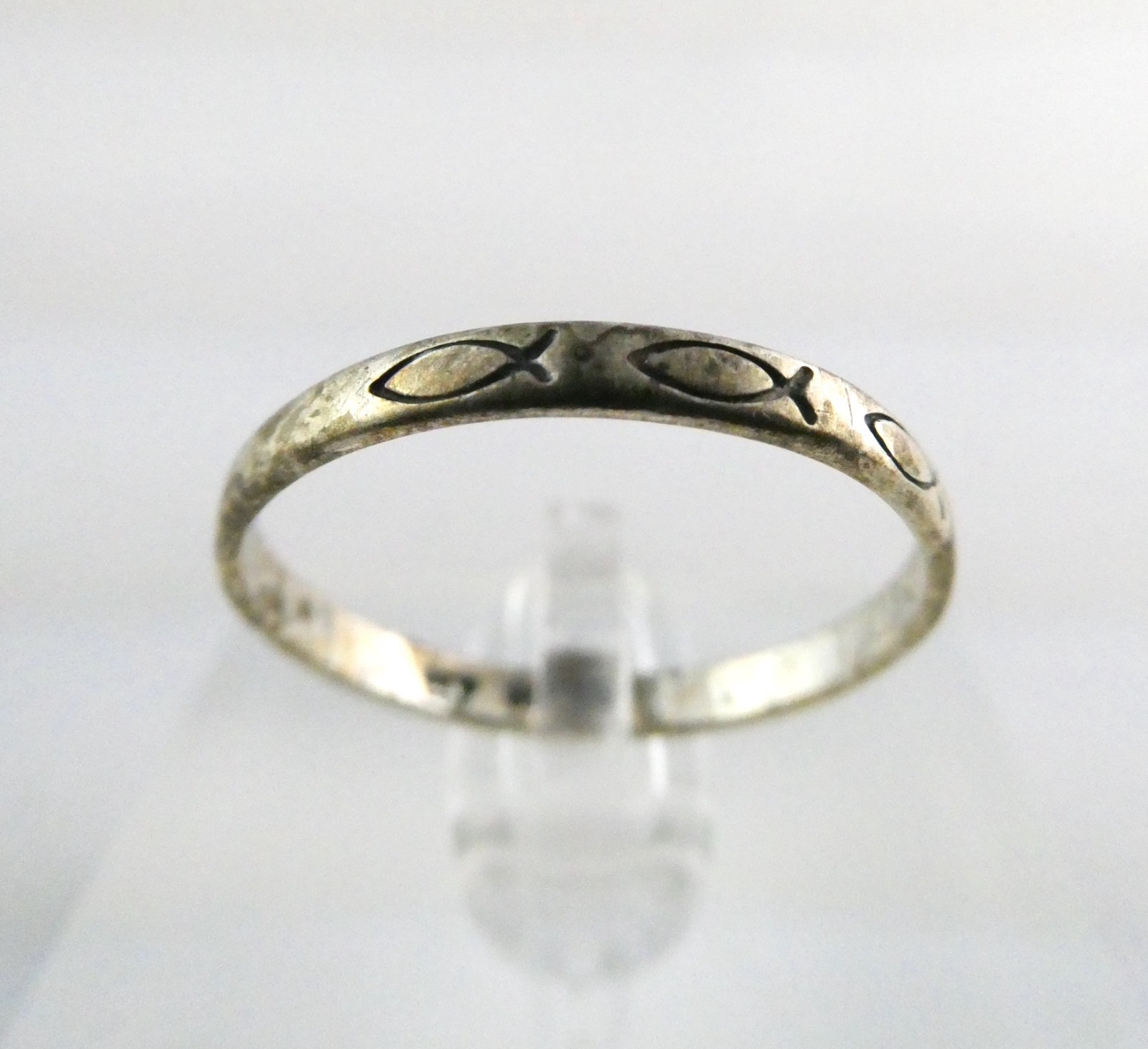 Wheeler Manufacturing Sterling Silver Icthys Fish Motif Band Ring Size 10.25 925