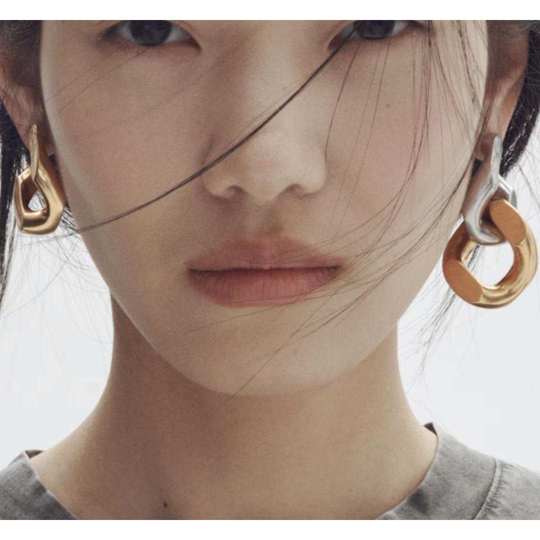 Stella McCartney x H&M Mixed Metal Asymmetrical Chunky Chain Hoop Earrings NWT