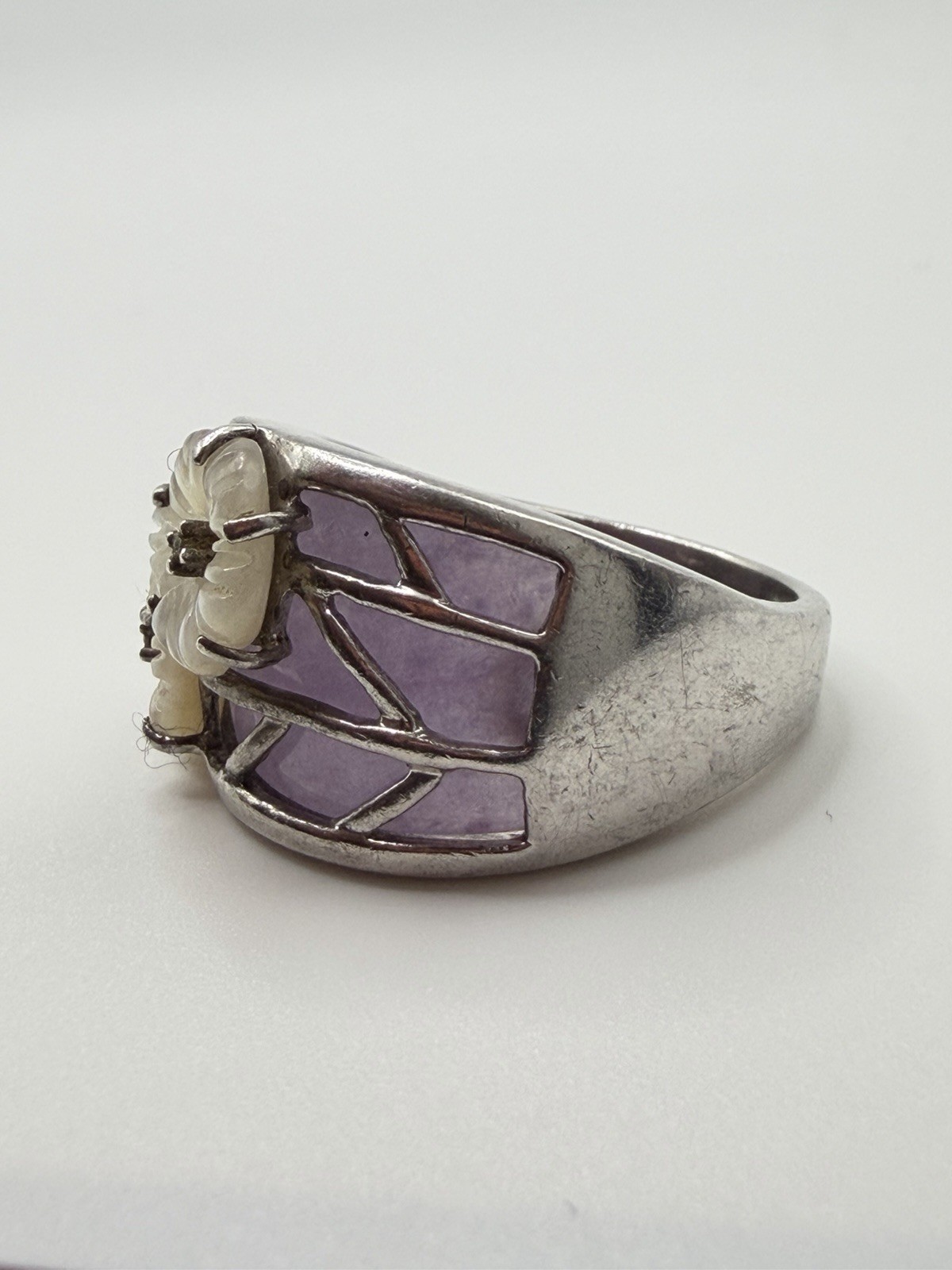 Sterling Silver 925 Amethyst Band With MOP Floral Decor Ring 8.15g, Size 9