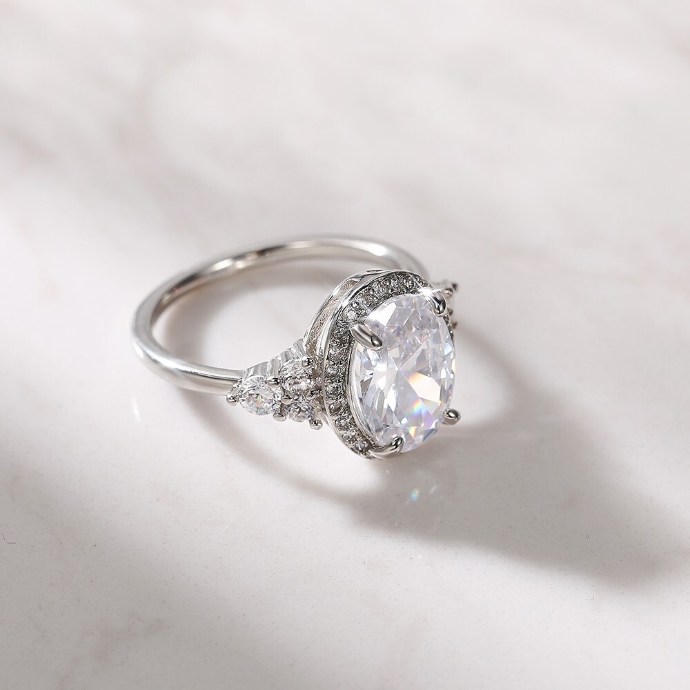 925 Silver Plated 2.15Ct Oval Cut Simulated Diamond Breathtaking Proposal Ring