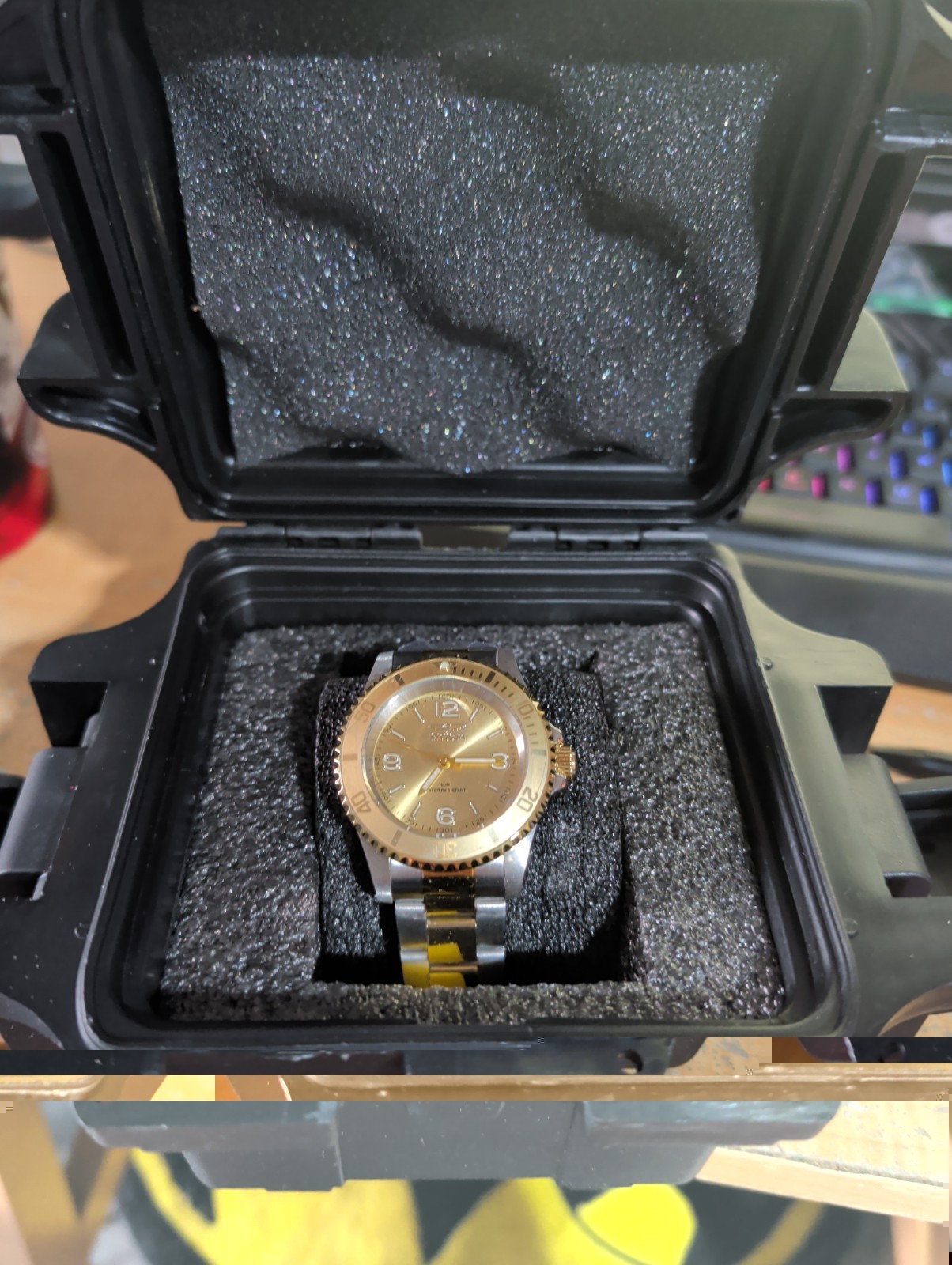 Invicta Men’s Specialty 52mm Quartz Watch IN-69725 W/Case Enclosure