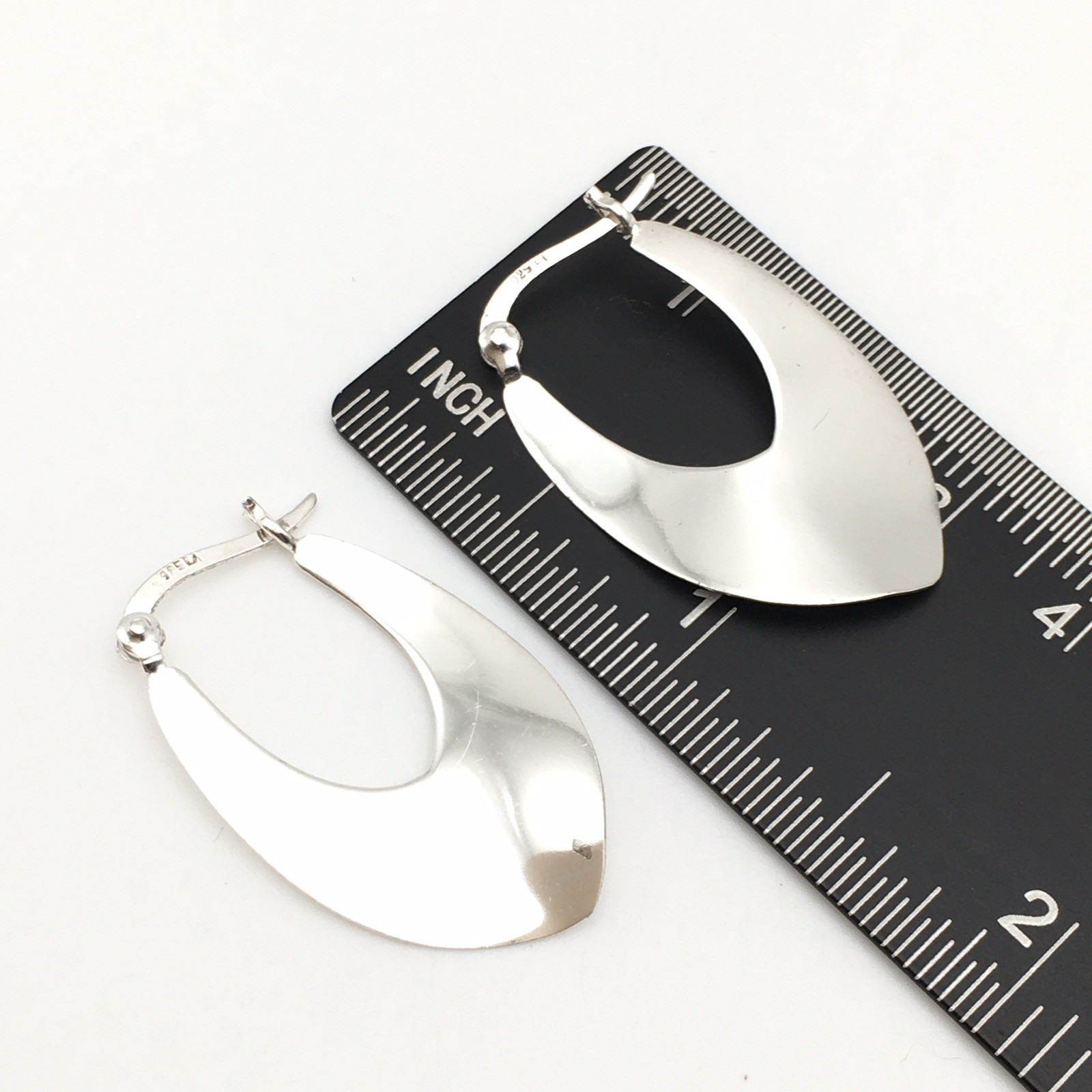 Vintage Sterling Silver Pointed Tip Wavy Hoop Earrings Marked LA 925 2.8g #23