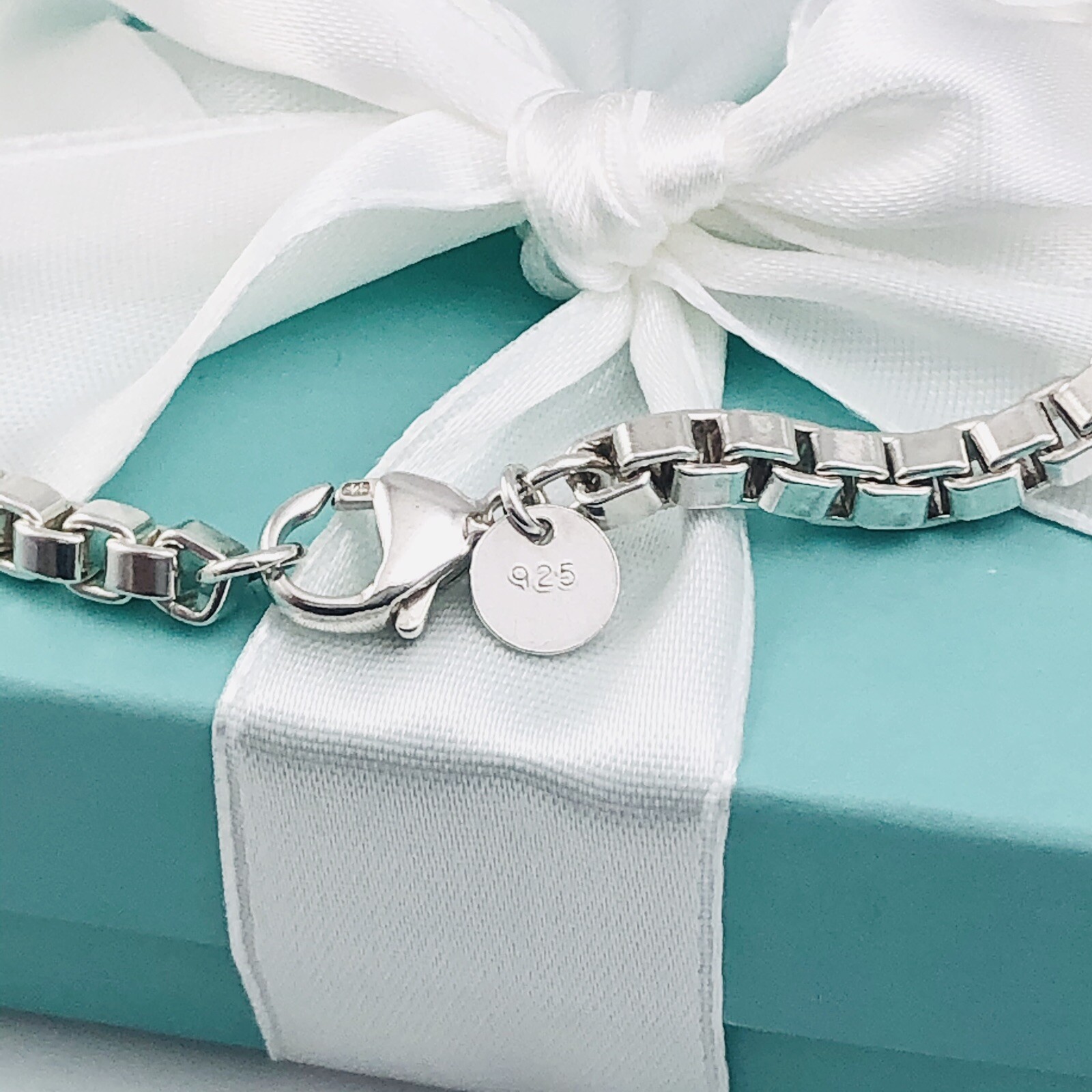 8” Tiffany & Co Mens Unisex Venetian Box Link Bracelet in Sterling Silver