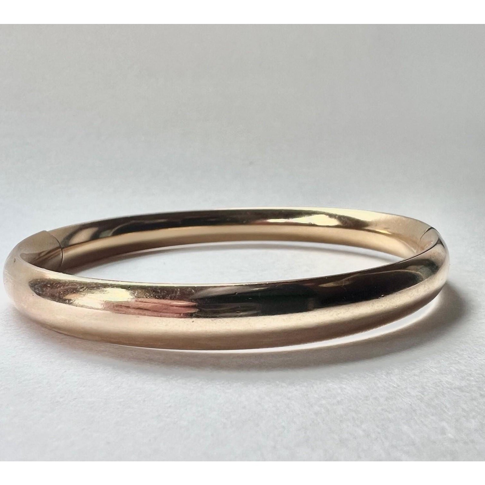 Vintage 14K Gold Filled Hinged Bangle Bracelet Etched Floral Scrollwork 7.5″