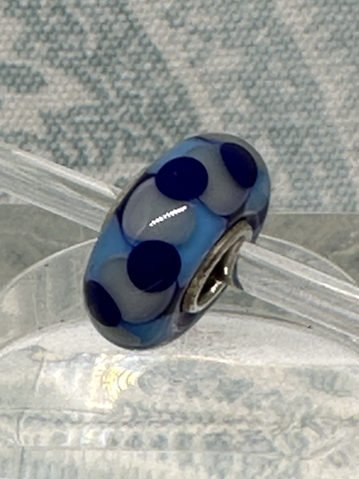 Authentic Trollbeads OOAK Gray Chain with Blues on Cobalt UU, New (30.0)