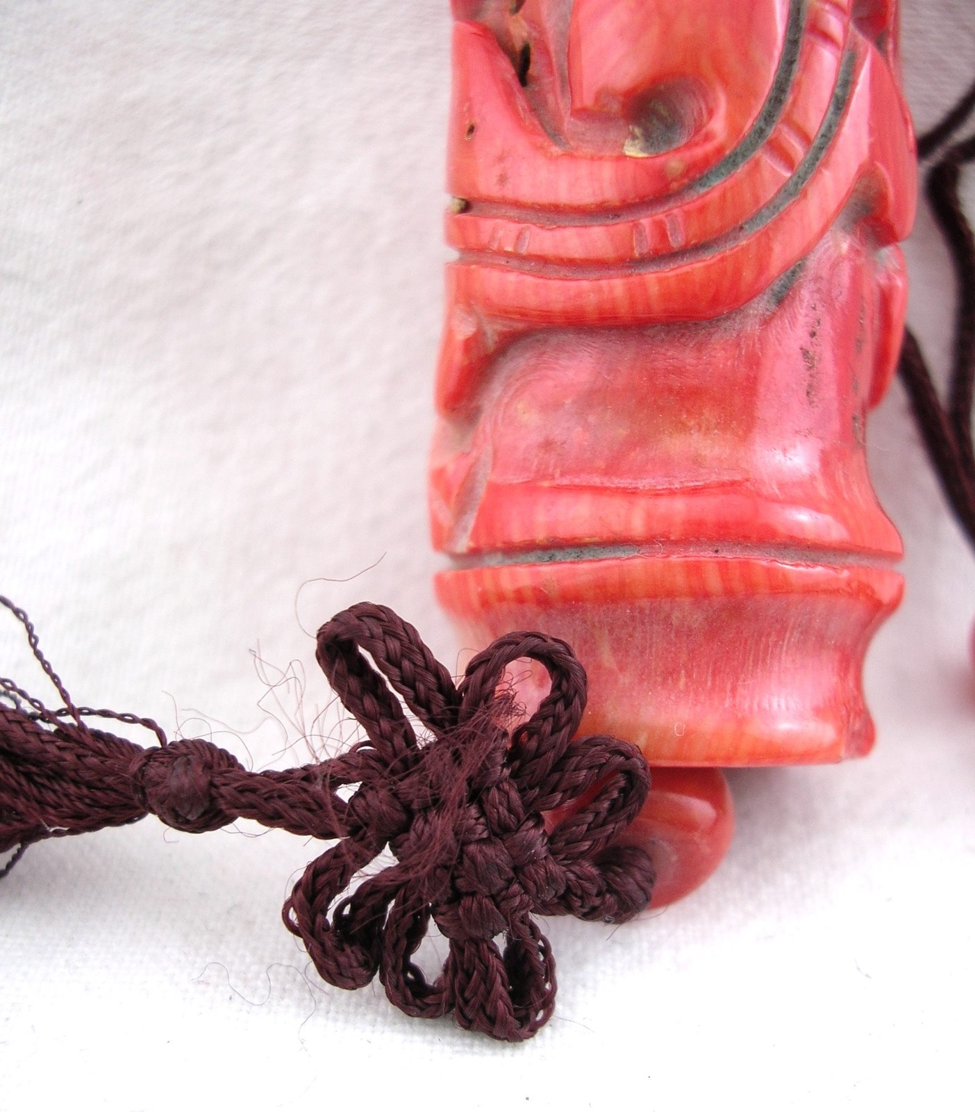 CHINA VINTAGE BAMBOO CARVED SALAMANDER CORAL PENDANT 55mm