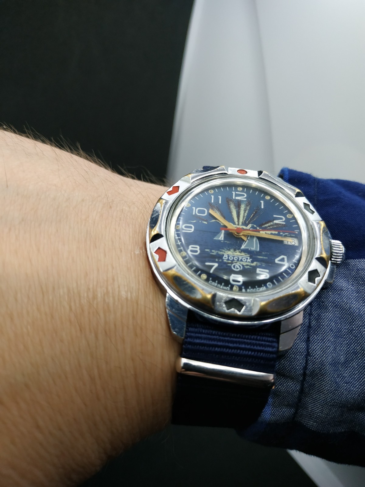 Russian Men’s Watch Vostok Komandirskie Sailboat Mechanical USSR Soviet Vintage