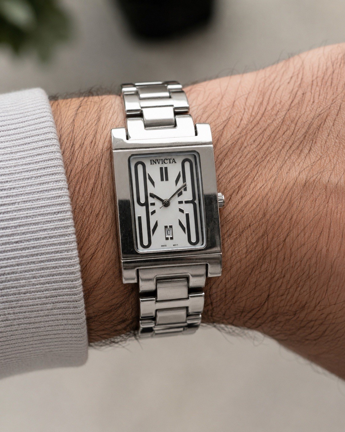 😍 NR MINT RUNS GREAT! Neo Vintage 2000s INVICTA Rettangolo Quartz Tank Watch