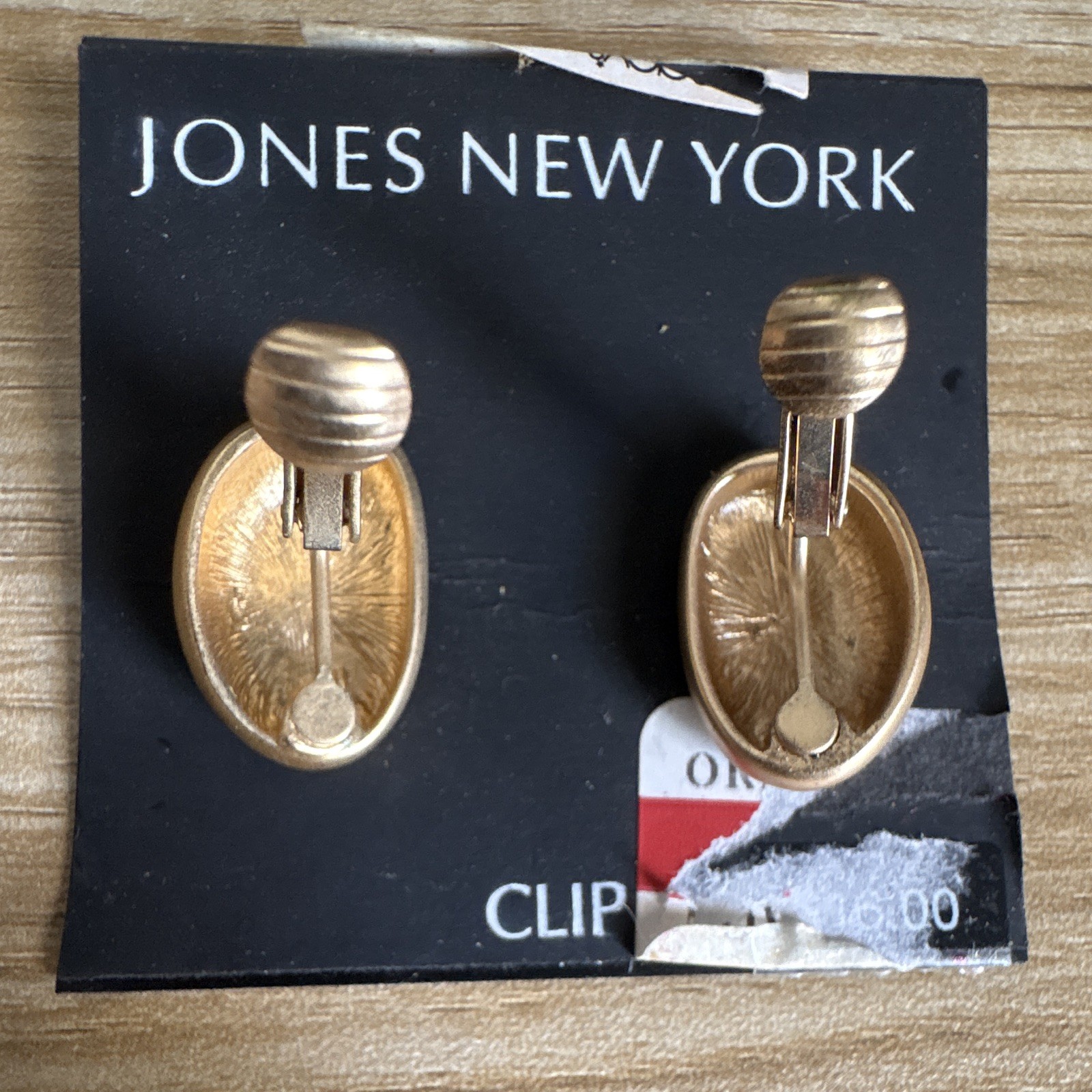Jones New York Gold Tone Oval Clip-On Dangle Earrings Lobe No Stone Metal MPN