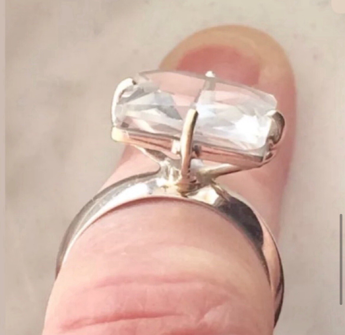 Vintage 18k White Gold Different Stone Cut Sapphire Tower Cocktail Ring Size 7