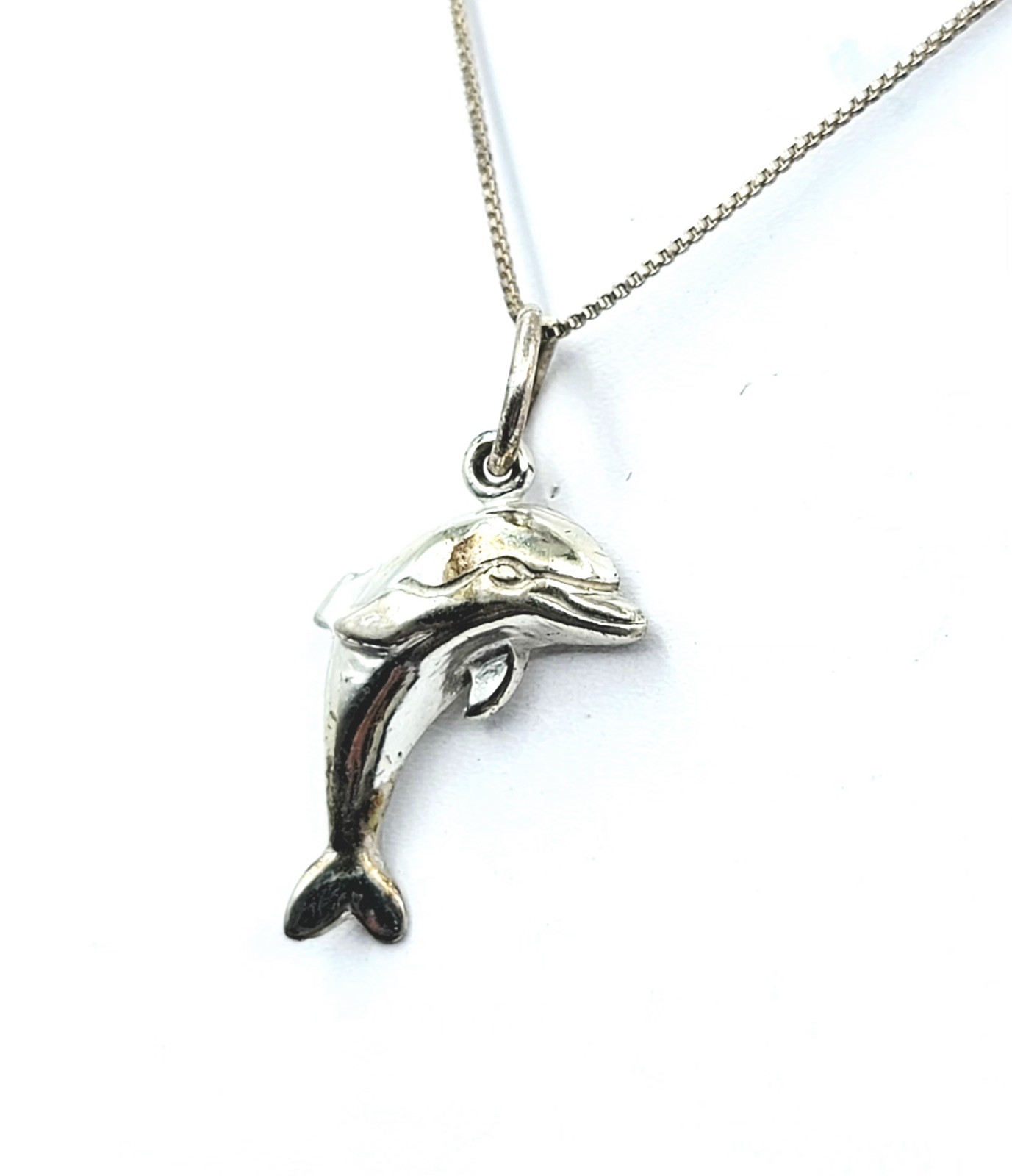Sterling Silver Dolphin Pendant Nautical Themed Charm on 18″ Box Chain 3 gr