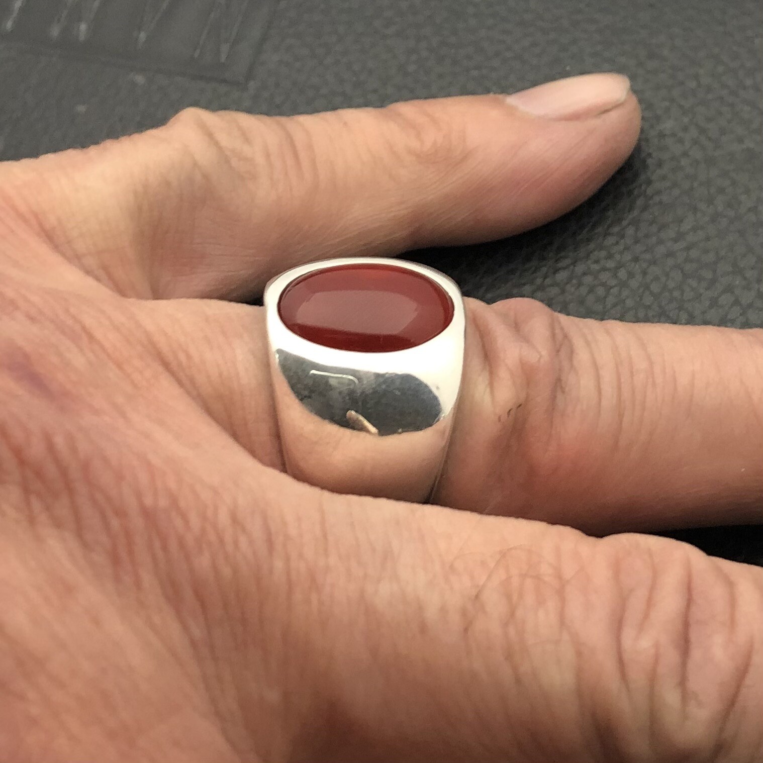 MJG STERLING SILVER MEN’S RING.12 X 16mm CARNELIAN. LOW PRO. SIZE 9 3/4