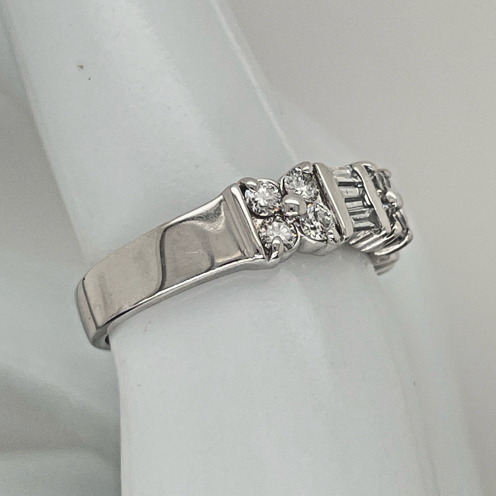 14k White Gold Round & Baguette Diamond Band Ring Size 5 1/4 – 3.3 Grams