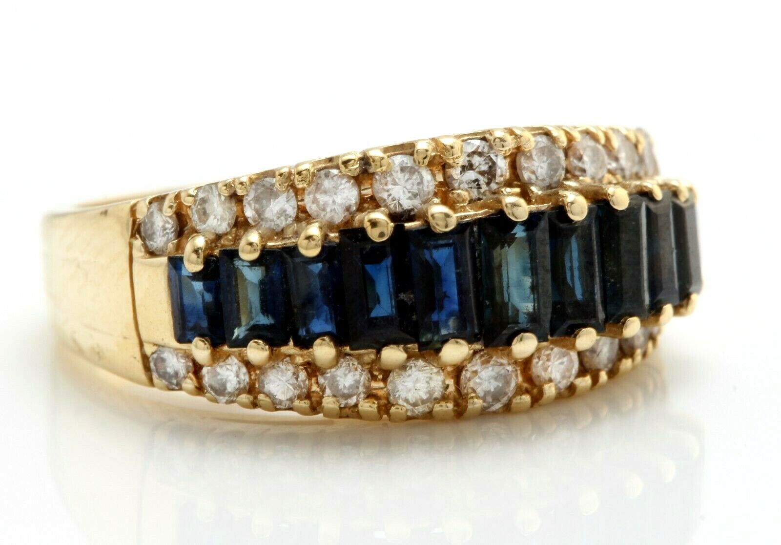 3.54 Carat Natural Sapphire and Diamonds in 14K Solid Yellow Gold Women’s Ring