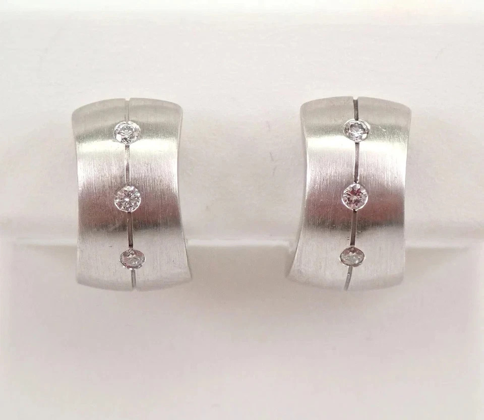 18K White Gold Plated 1Ct Round Cut Moissanite Huggie Huggies Hoop Earrings