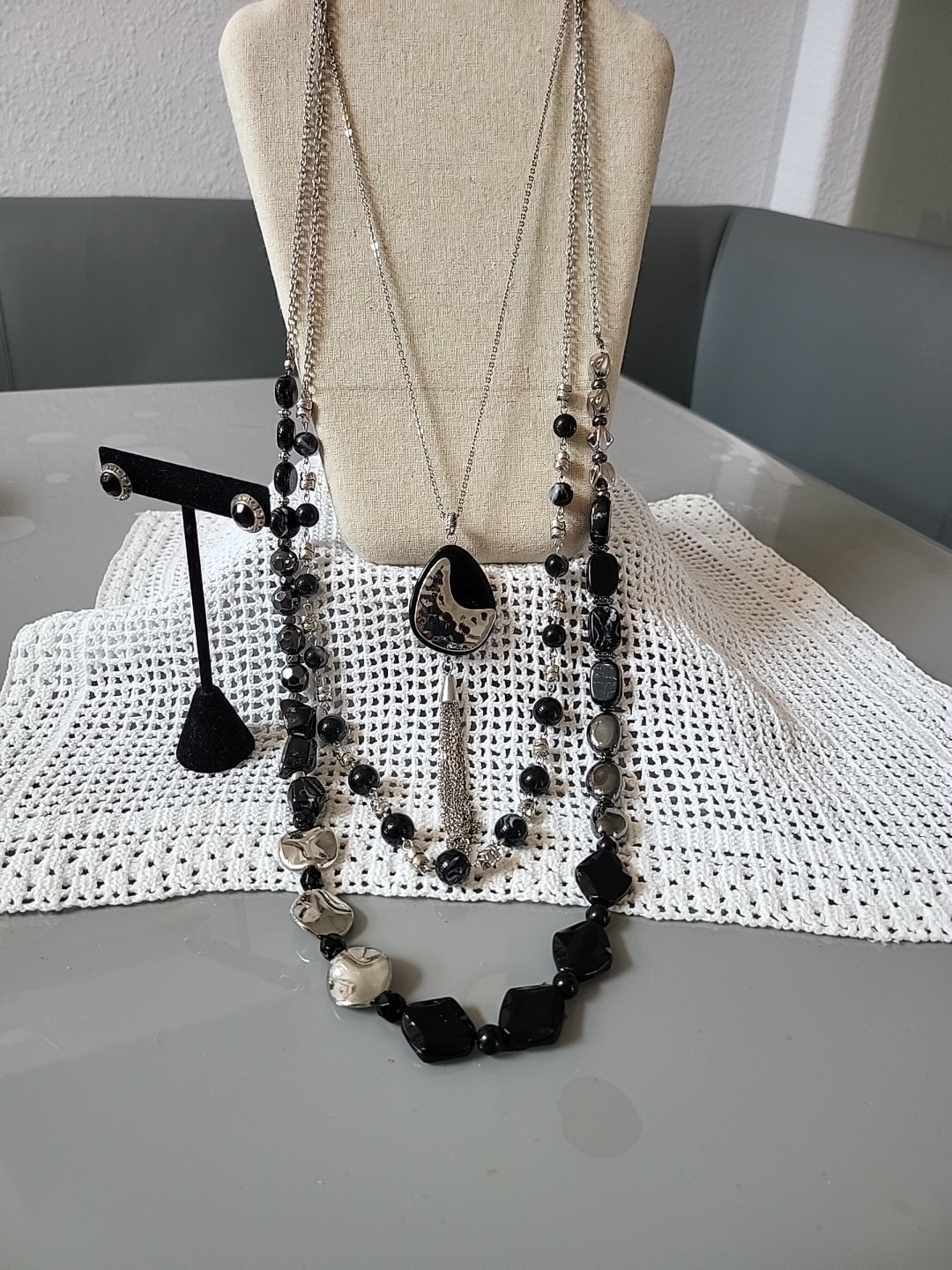 Vintage Necklace Earrings Black Silver Gold Mezanite Rhinestones Jewelry B9