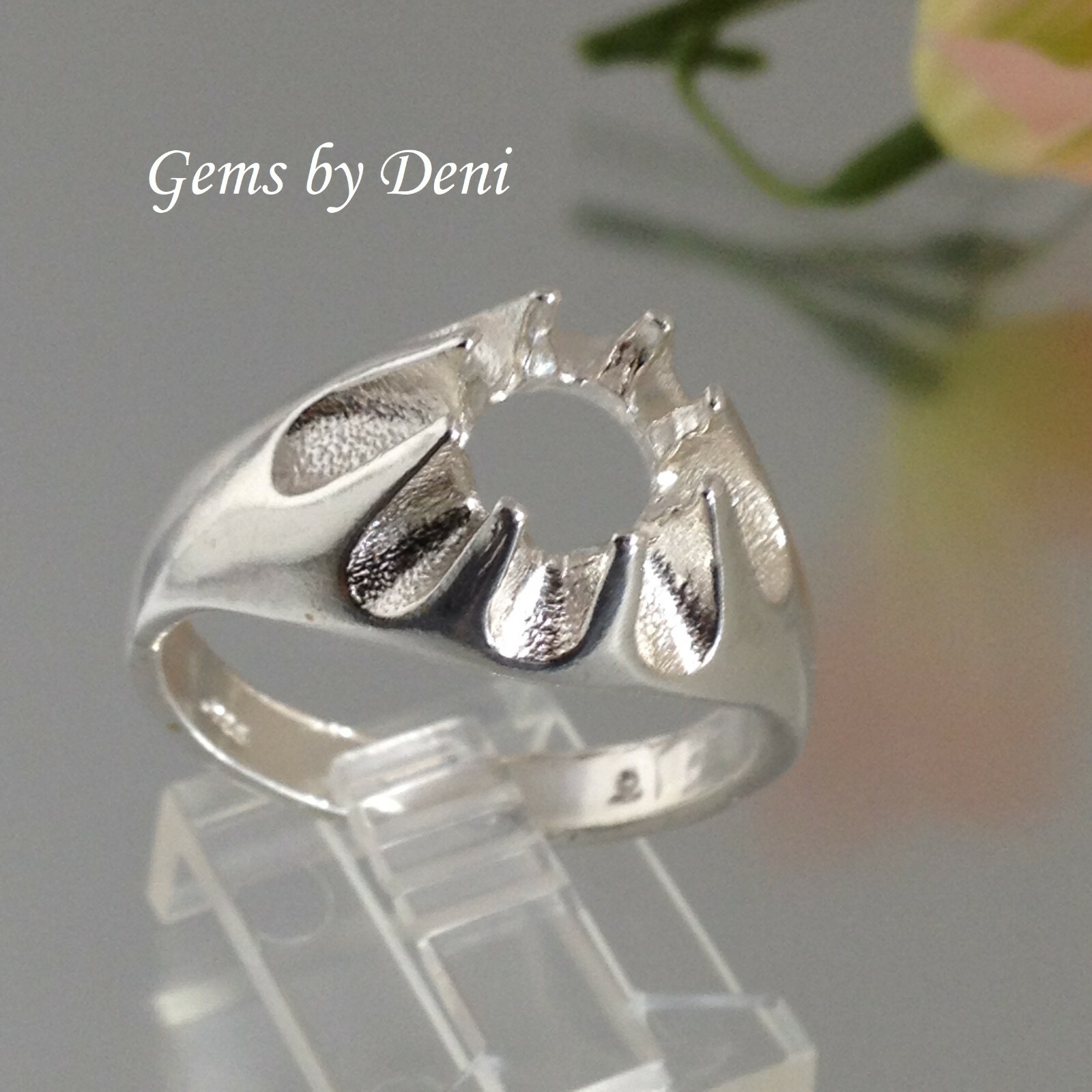 8-10mm Round Gent’s Gypsy Sterling Silver Pre-Notched Ring Setting (Size 9-10.5)