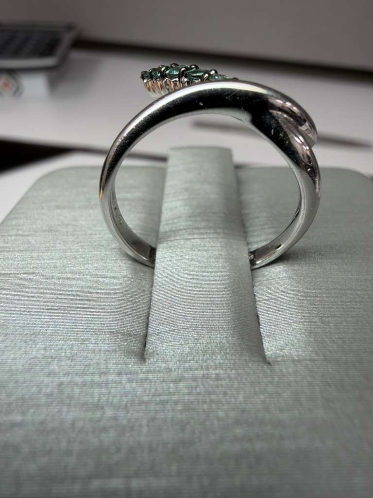 Natural Alexandrite Ring in Platinum- Color Change Gemstone SIZE 6.5