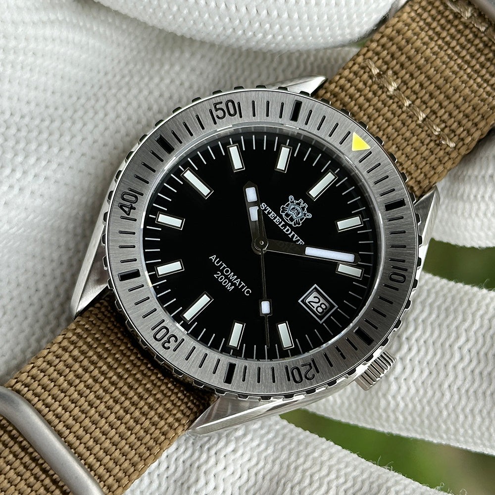 STEELDIVE SD1927 Mens 42mm 200M Automatic Dive Watch NH35 Sapphire Steel