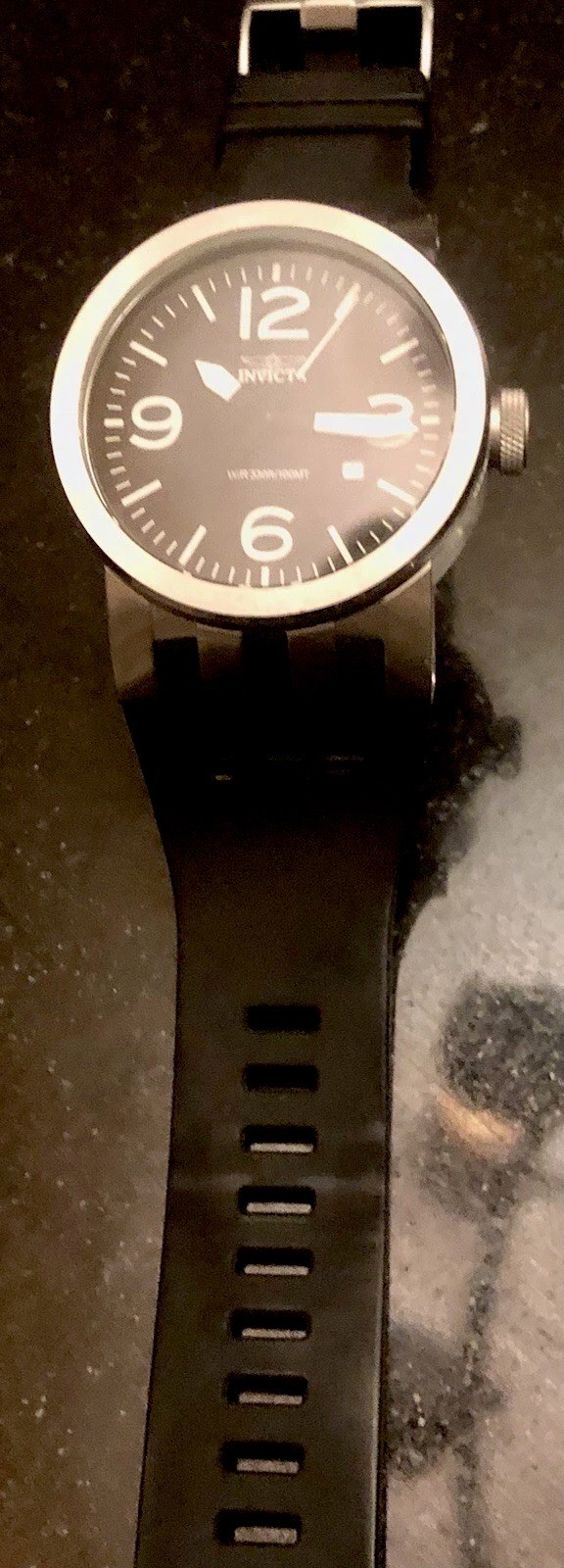 Invicta DNA. Signature II Collection. Waterproof up to 100m. Black band