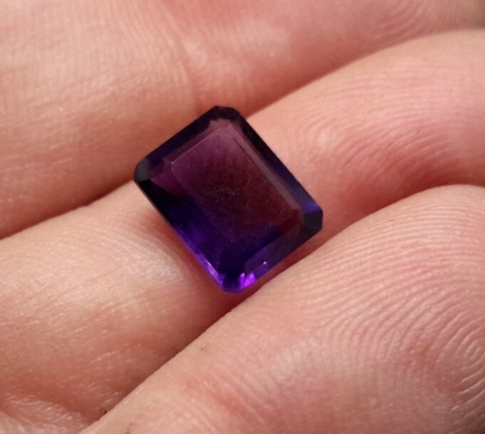 2.50 ct FLUORITE Faceted Gemstone 9x7x4.5 mm