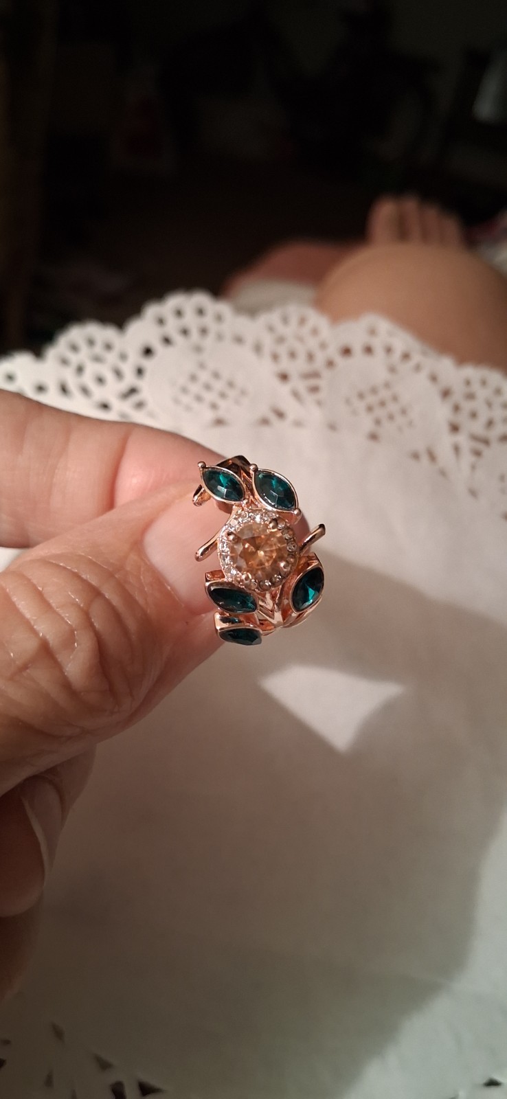 Rose Gold Tone Leaf Cocktail Ring Round Clear Rhinestone Prong Set Size 9