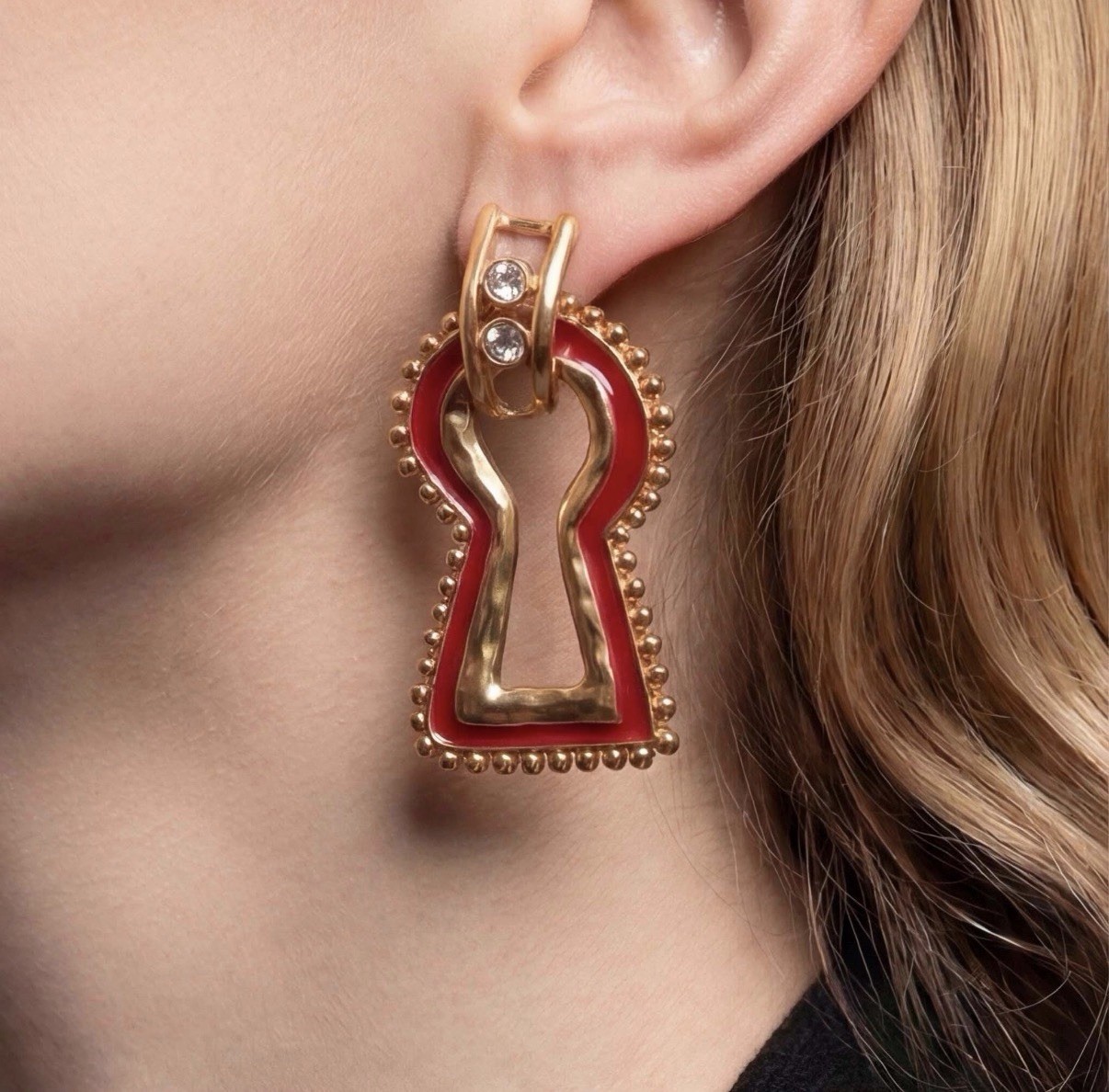 Surrealist, Schiaparelli style, keyhole stud earrings, gold with red enamel