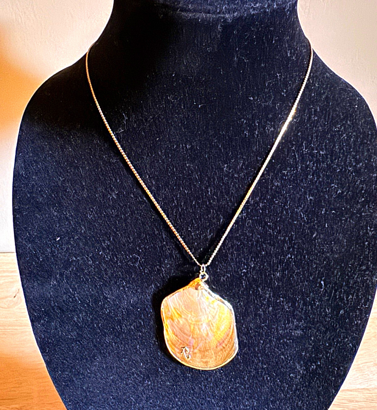 12k Gold Plated Rope Chain Necklace Beige Shell Pendant wrap with 10K gold