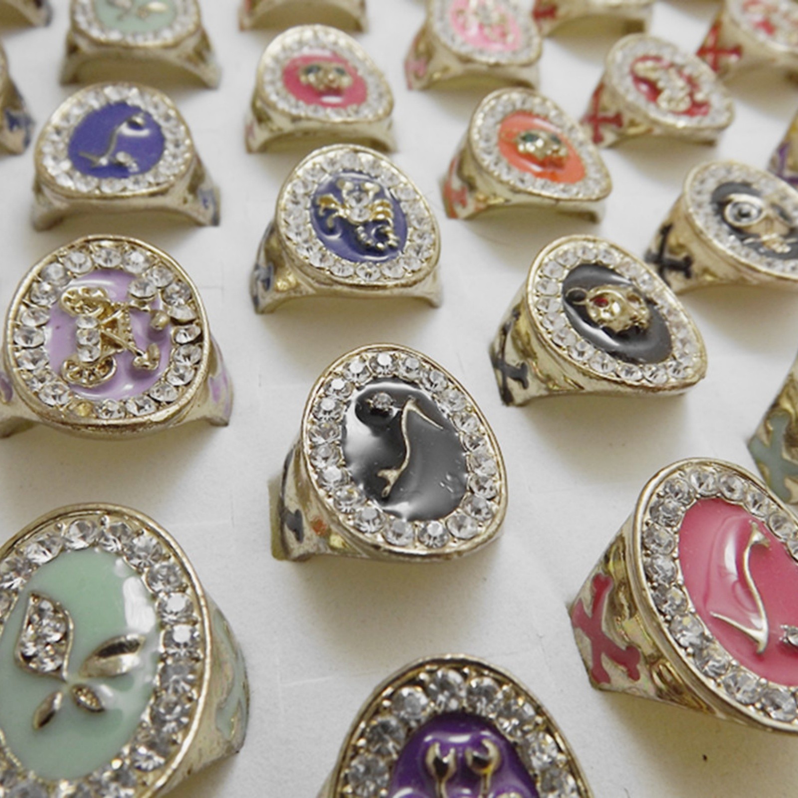 28 Pcs Vintage Enamel Signet Rings Oval Zircon Mixed Design Alloy Jewelry Set