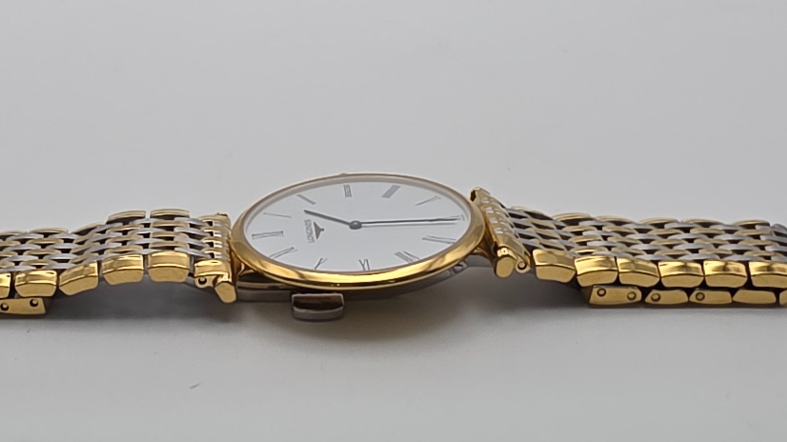 Longines La Grande Classique de Longines Gents Slim Watch in Longines Box.