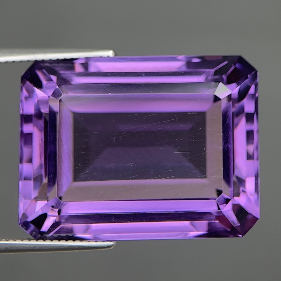 Natural Amethyst 24.90 ct / Brazil